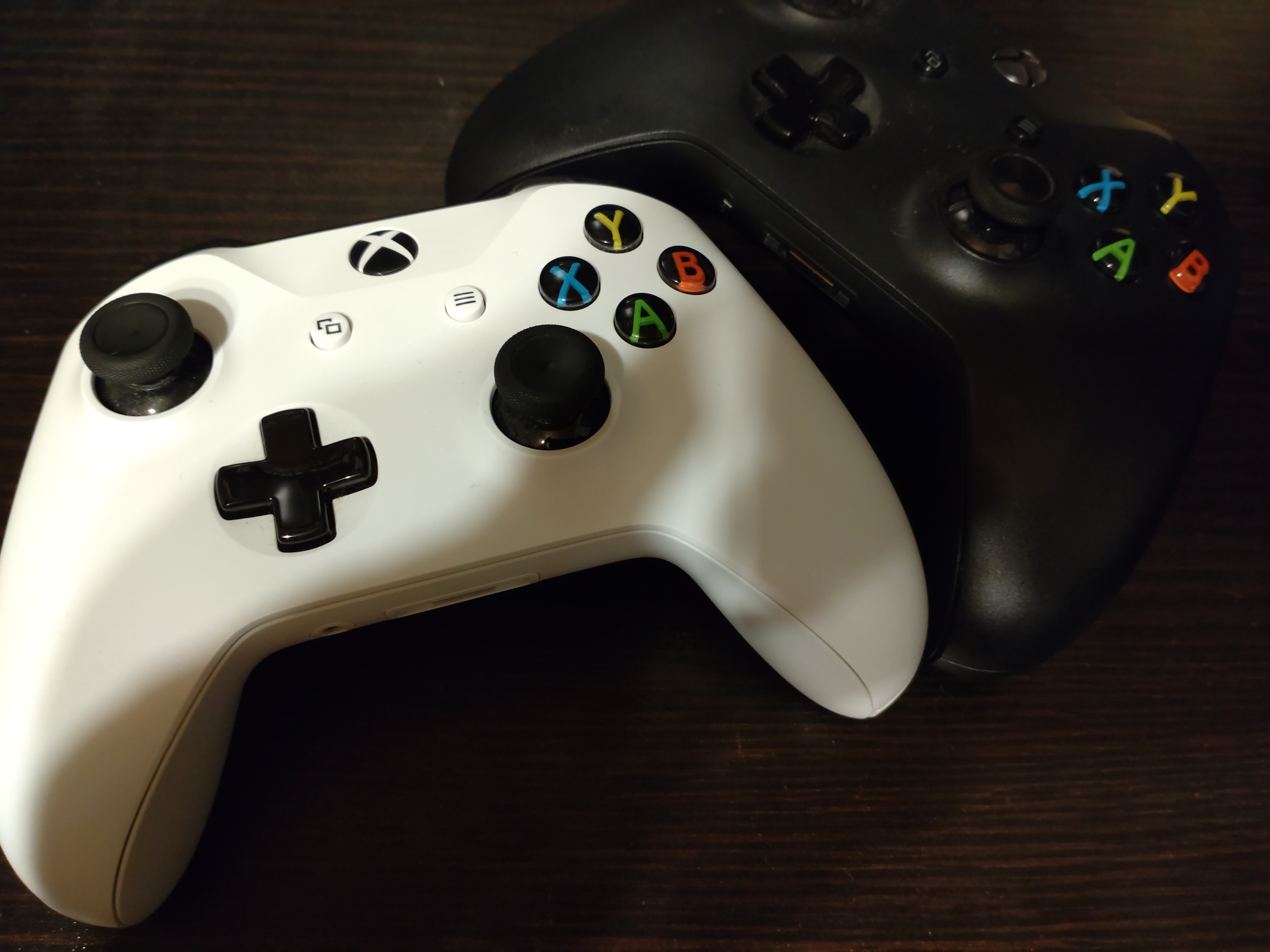 コントローラー